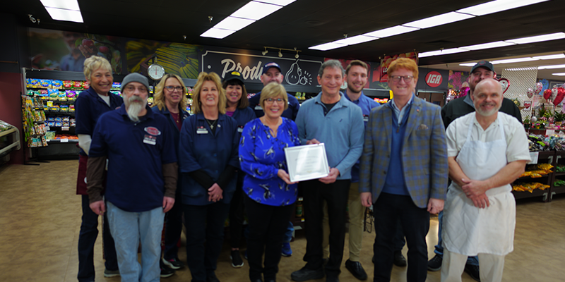 Nemenz-IGA-Judy Gabriele-Struthers-OH-Award-photo