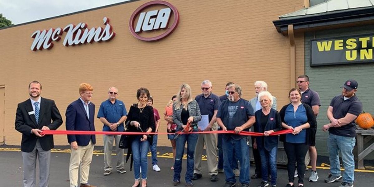 McKim's IGA 30th anniversary ribbon-cutting ceremony