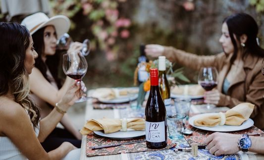 friends enjoy Fresh Vine at table