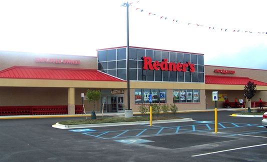 Redner's exterior