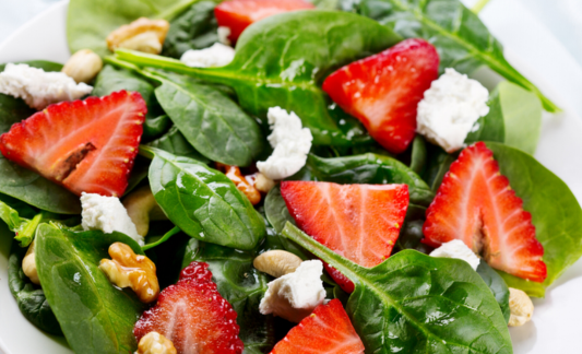 Spinach, Strawberry & Pecan Salad