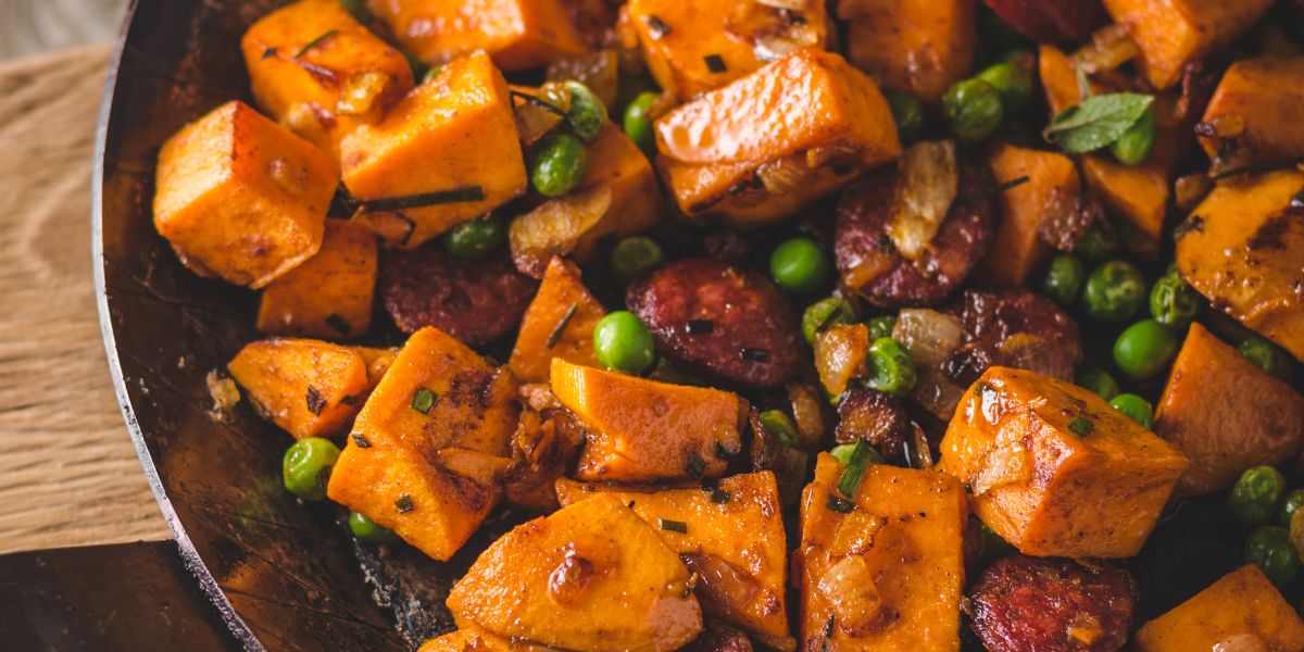 Sweet potatoes and green peas dish